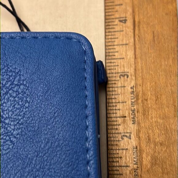 NWT Nautica Blue Wristlet Wallet w/Removable Phone Holder | Stylish & Functional - Picture 8 of 8